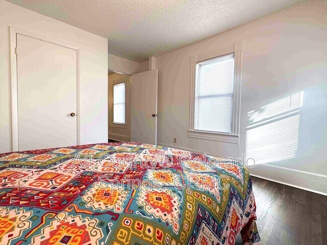 Foto del edificio - 516 E Bijou St