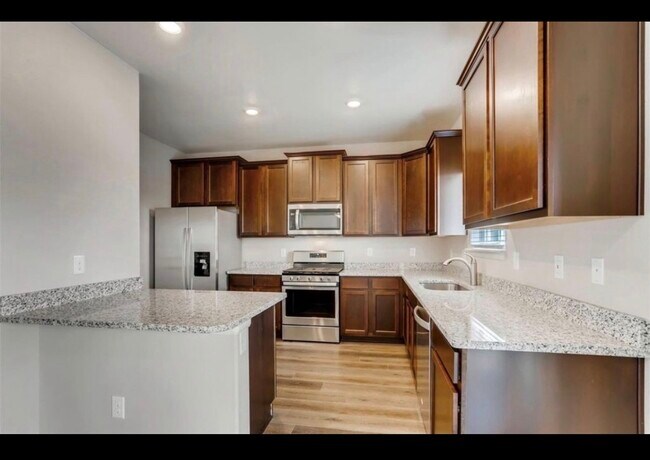 Foto del edificio - 14934 Guernsey Dr