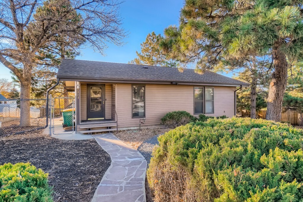 2107 Granby St, Aurora, CO 80011 House Rental in Aurora, CO