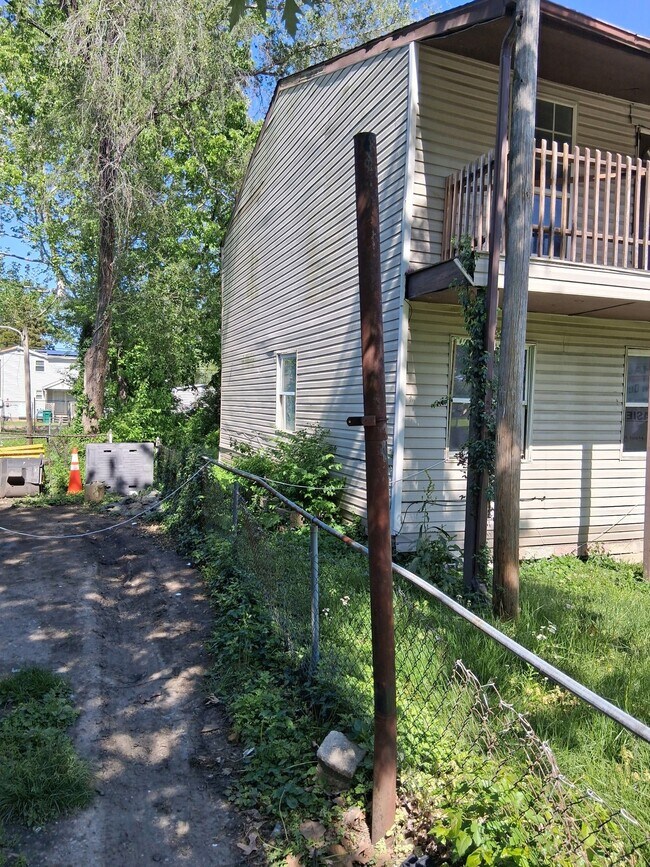 Foto del edificio - 3645 McCasland Ave