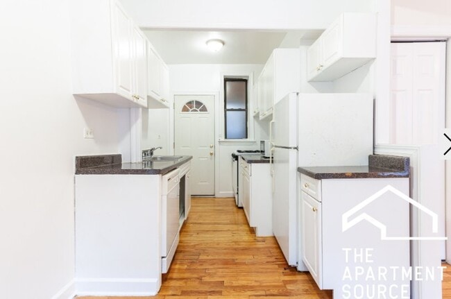 Photo - 3829 N Fremont St Apartment