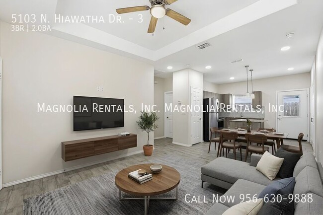 Foto del edificio - 5103 N Hiawatha Dr