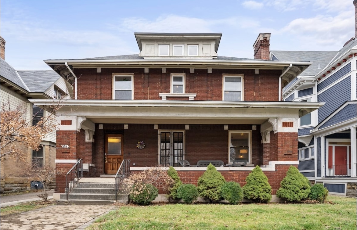 Stunning historic home with modern updates in the perfect Downtown Columbus location! - 84 Hamilton Park