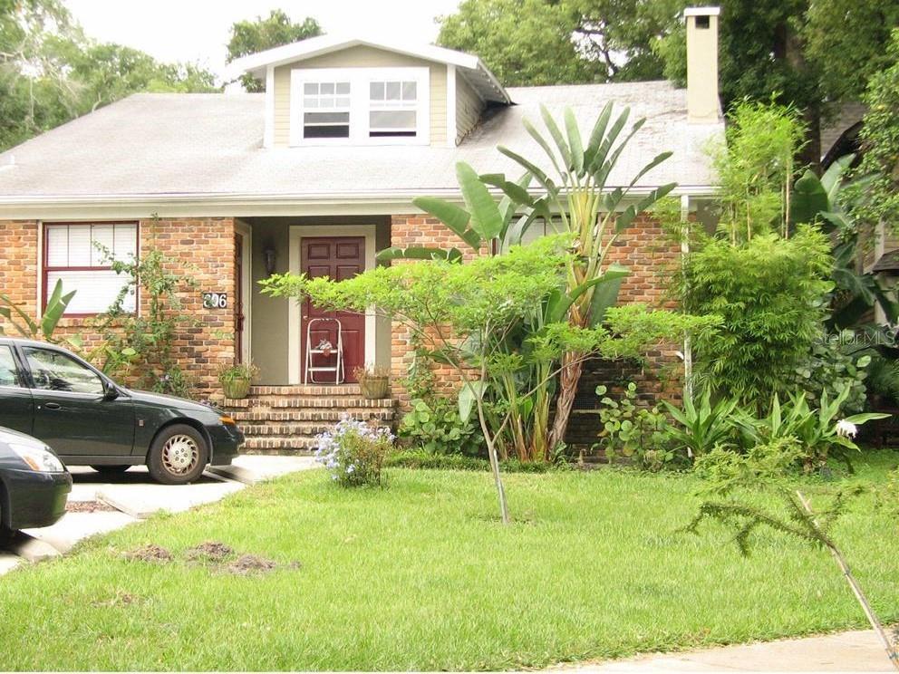 Primary Photo - 606 Lake Dot Cir