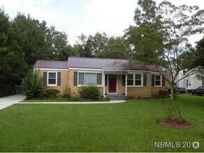 Building Photo - 108 Beaufort Dr