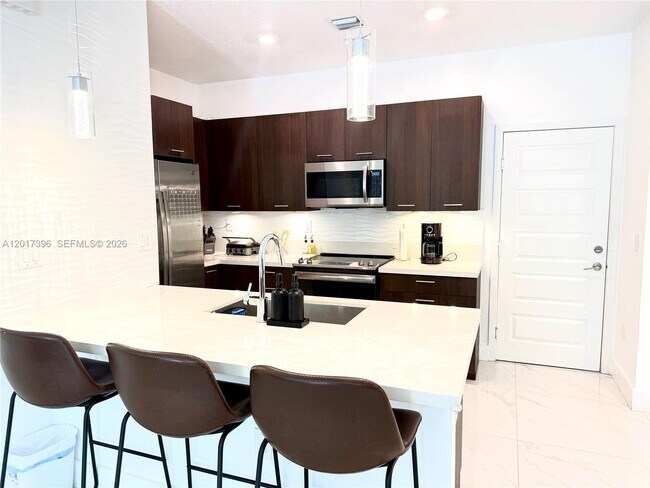 Foto del edificio - 4680 NW 83rd Path