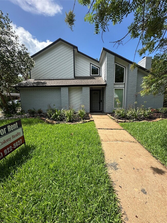 Foto del edificio - 2283 Woodland Springs St
