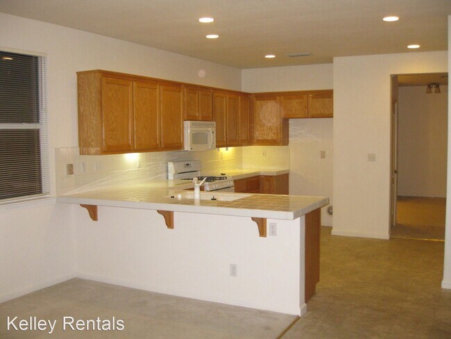 Building Photo - 4 br, 2.5 bath House - 4035 Louis Krohn Dr