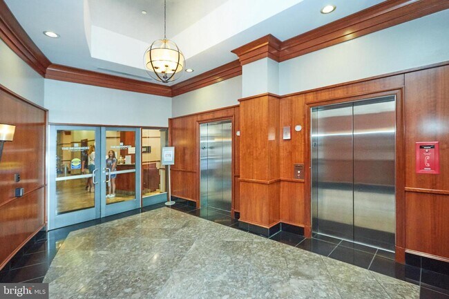 Foto del edificio - 777 7th St NW