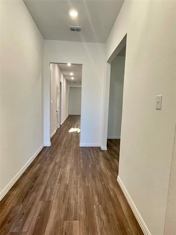 Foto del edificio - 2405 Lovegrass Ln