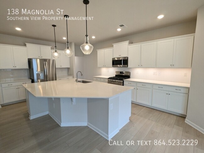 Foto del edificio - 138 Magnolia St