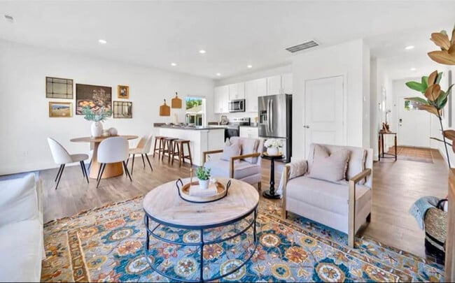 Building Photo - 3535 Bisham Wood Ln