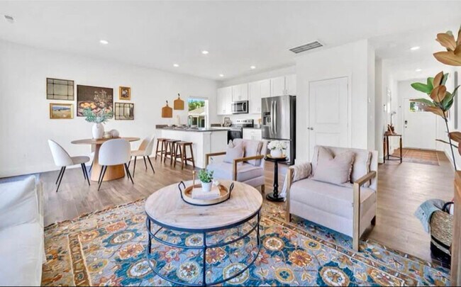 Foto del edificio - 3535 Bisham Wood Ln