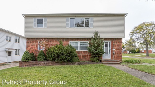 Building Photo - 3 br, 1 bath Apartment - 8285 Reed Ave