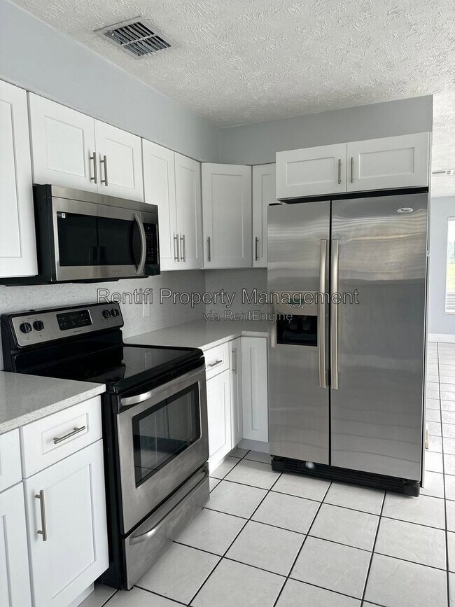 Foto del edificio - 717 SE 9th St