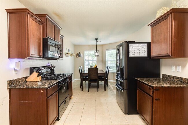 Foto del edificio - 9411 Emerald Green Dr