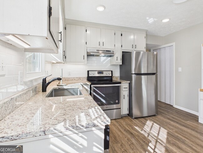 Foto del edificio - 1030 Elder Heights Dr