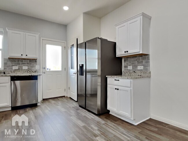 Foto del edificio - 13709 Sherri Berry Wy