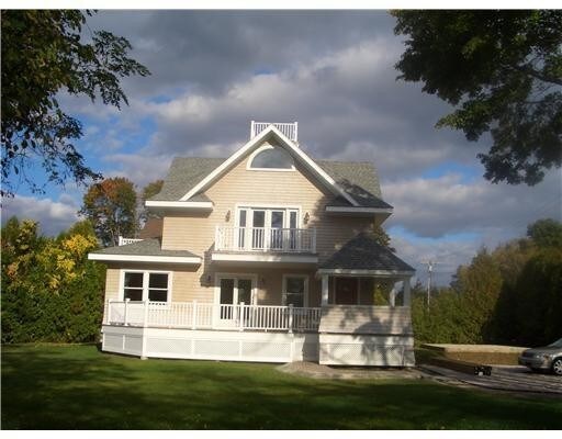 Building Photo - 173 Watch Hill Rd