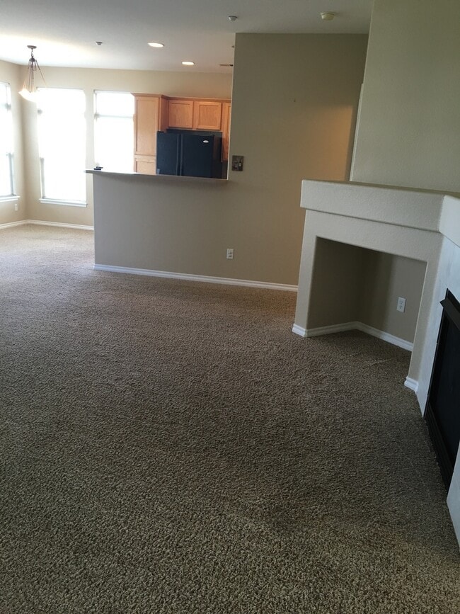 Photo - Beautiful + Bright Broadlands Condo for Lease!