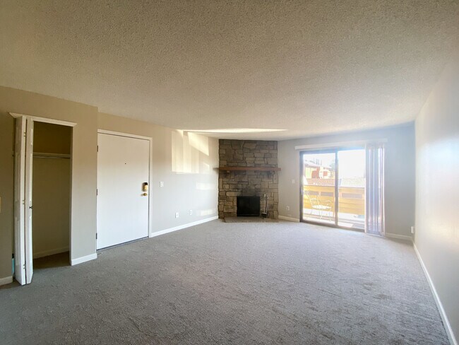 Photo - 430 Zang St Apartment