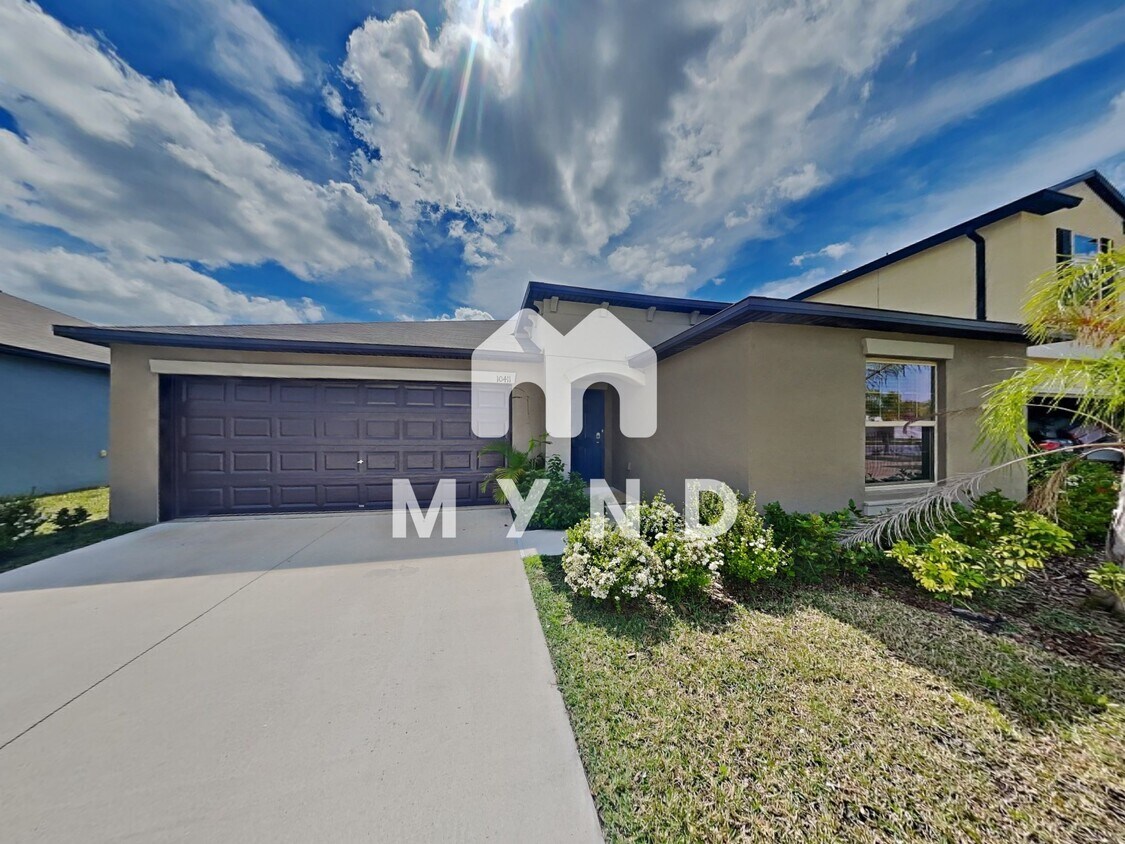 Primary Photo - 10411 Alder Green Dr