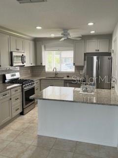 Foto del edificio - 10523 Larson Ct