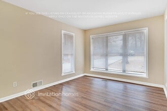 Building Photo - 1421 Dennis Dr