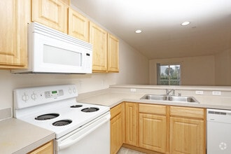 Building Photo - Brighton Square Apartments