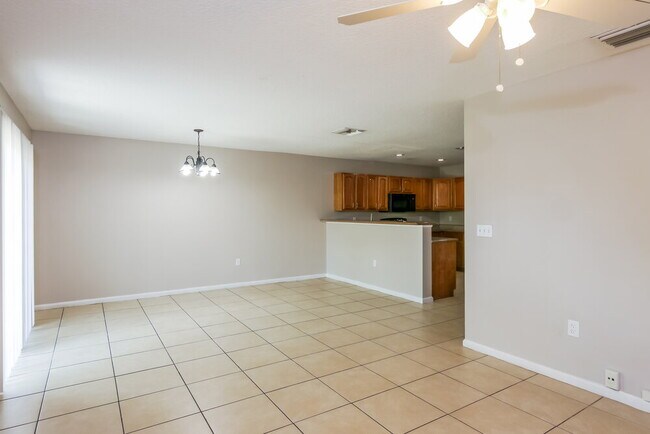 Foto del edificio - 997 SW 15th St