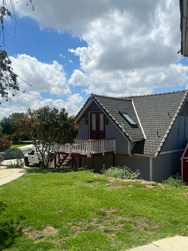 Foto del edificio - 39230 Oak View Ln