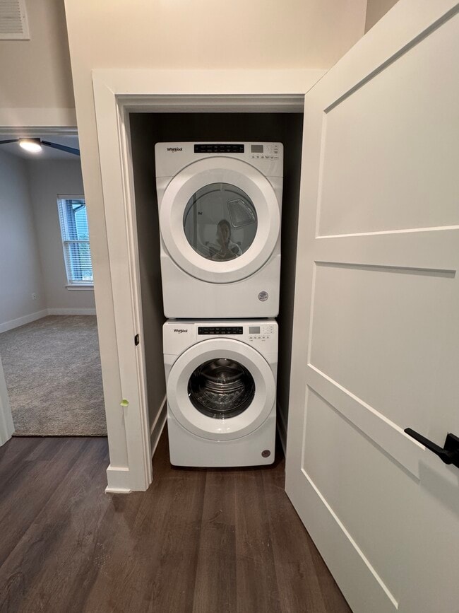 Full-Size Washer & Dryer - EVOQ EAST COBB
