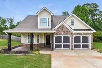 Building Photo - 709 Williamsburg Ct