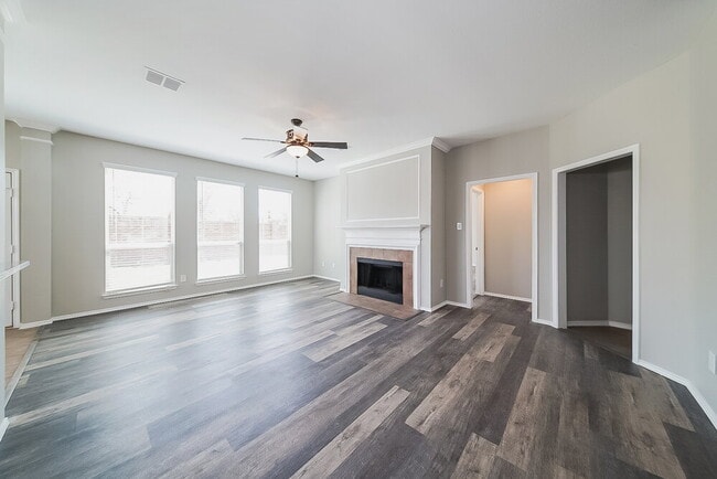 Building Photo - 4525 Shady Hollow Dr