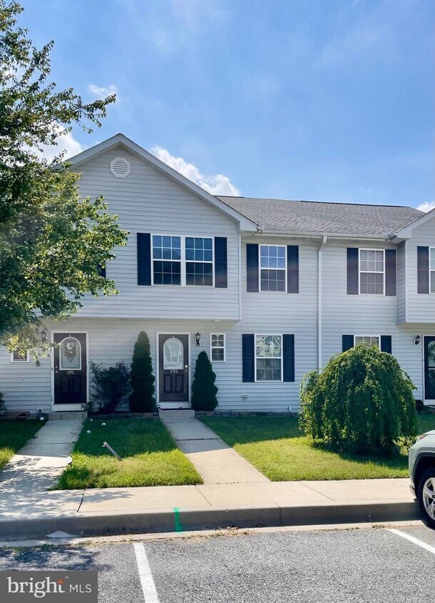 195 Bay Hill Ln, Magnolia, DE 19962 Townhome Rentals in Magnolia DE