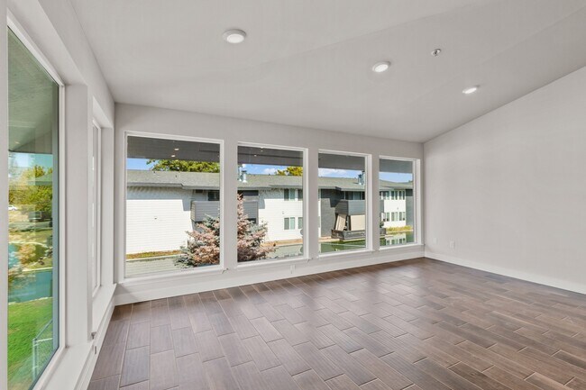 Vista interior del exterior en Lakeside - Lakeside Apartments