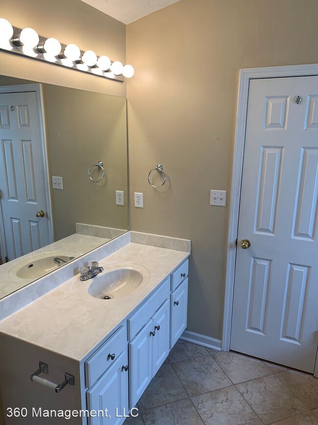 Foto del edificio - 3 br, 2 bath House - 2170 Franklin St