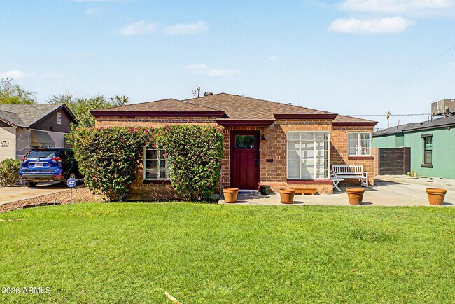 Foto del edificio - 1326 E Palm Ln