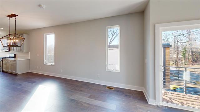 Foto del edificio - 423 Coxe Ave