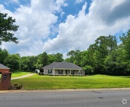 Building Photo - 261 Willow Lake Dr