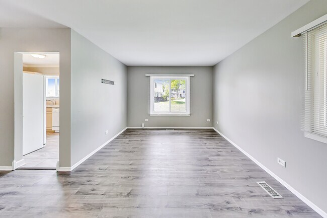 Building Photo - 2447 Brunswick Cir