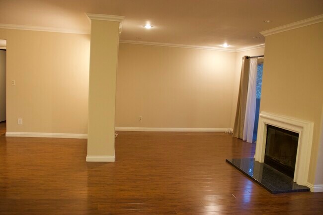 Building Photo - 6140 Monterey Rd