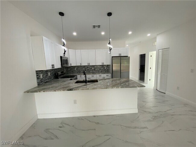 Foto del edificio - 5444 Billings St