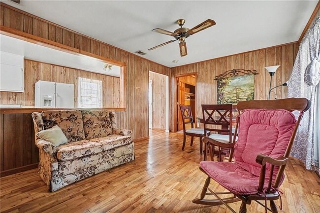 Foto del edificio - 3944 Fairburn Rd