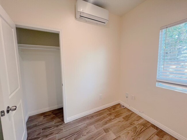 Foto del edificio - 12285 Zeta St