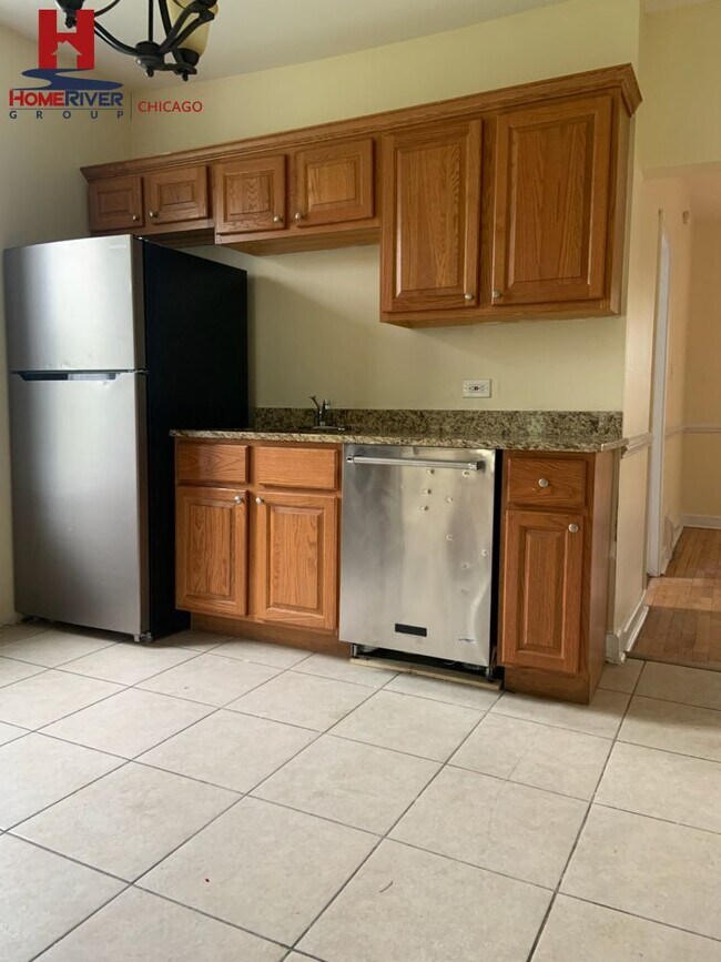 Building Photo - New Unit No Deposit Dont Wait Til Its Gone