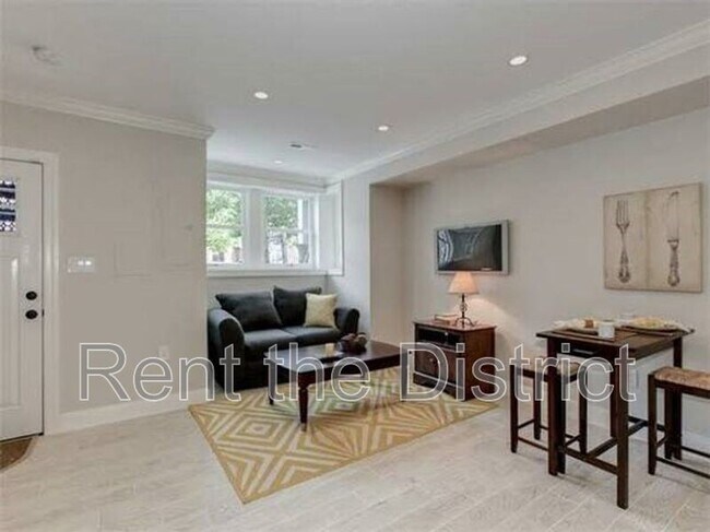 Foto del edificio - 15 Q St NW