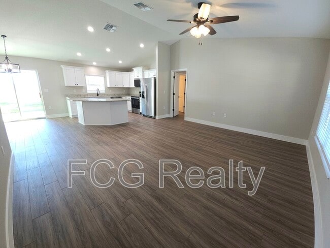 Building Photo - 7771 N Keystone Dr