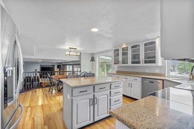 Foto del edificio - 3470 Maynard Ct