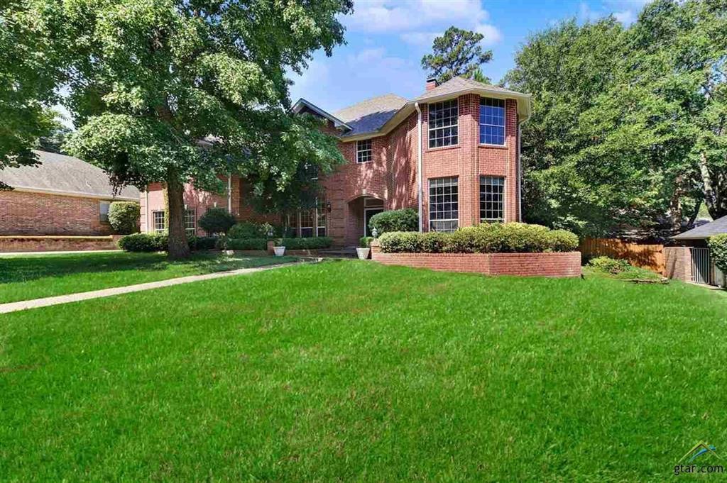 Foto principal - 5905 Regents Row